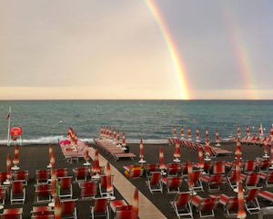 Arcobaleno sulla spiaggia